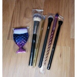 Makeup Brush Lot of 6 NIP- Moda, bhcosmetics, Crown
